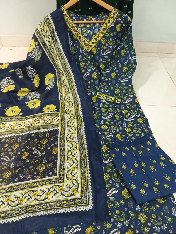 Beautiful_Cotton_Kurti_Pant_Dupatta_Set