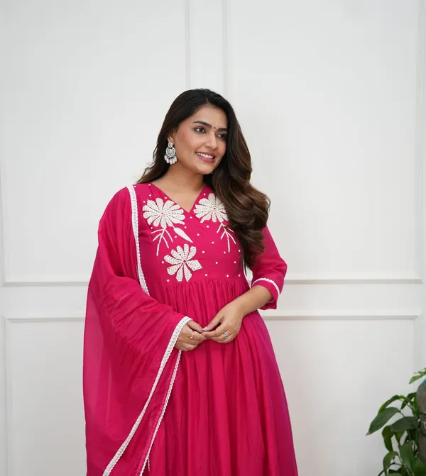 Pink_Cotton_Kurti_Pant_Dupatta_Set_For_Women