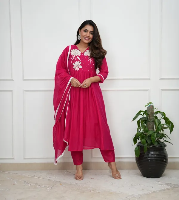 Pink_Cotton_Kurti_Pant_Dupatta_Set_For_Women