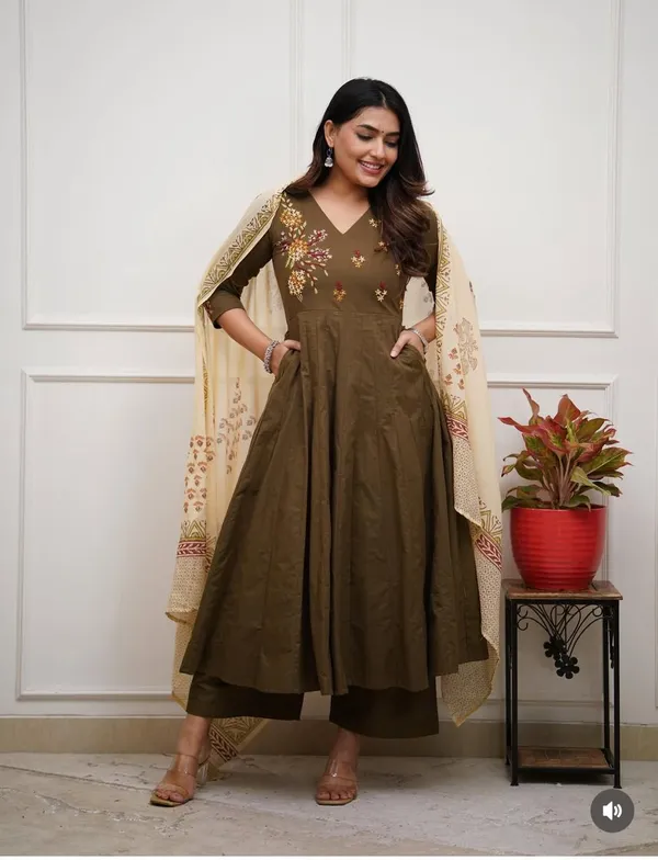 Green_Cotton_Anarkali_Kurti_Palazzo_Dupatta_Set_For_Women