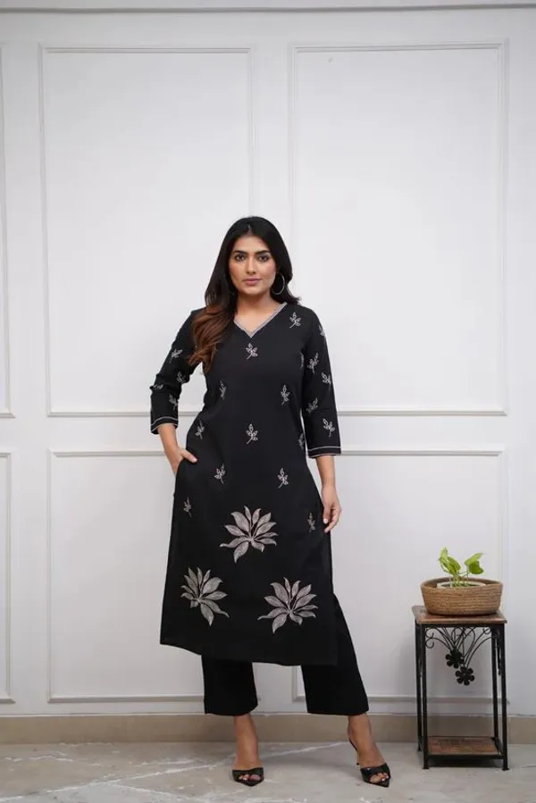 Black_Cotton_Kurti_Pant_Set_For_Women