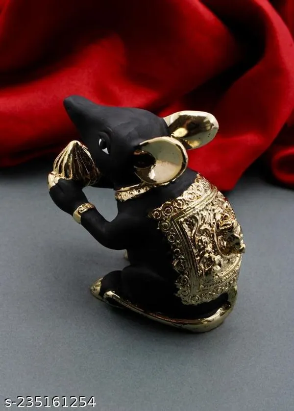 Black_Premium_Alloy_Idols_&_Figurines_Ethnic_Party_Wear_For_Women