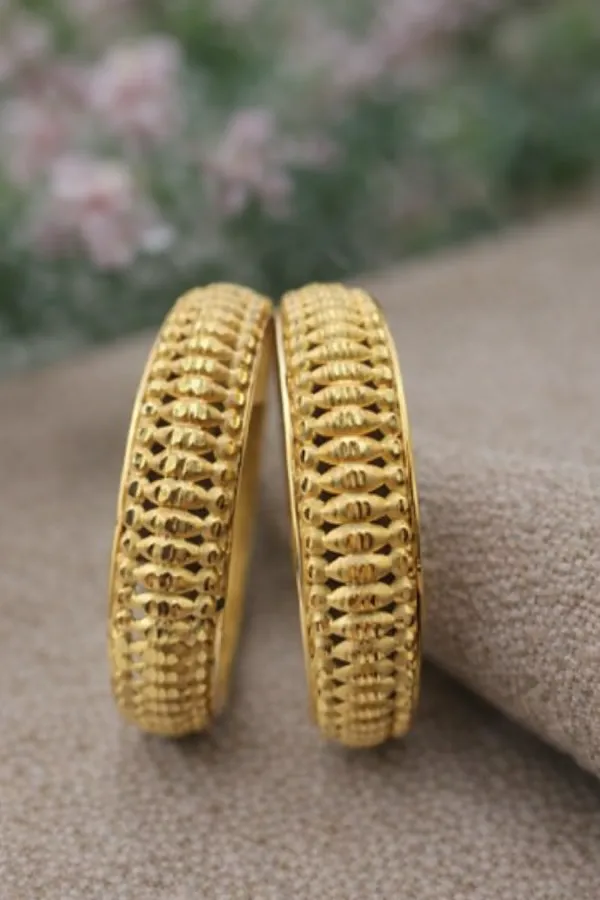 Gold_Premium_Alloy_Bangles_Ethnic_Party_Wear_For_Women
