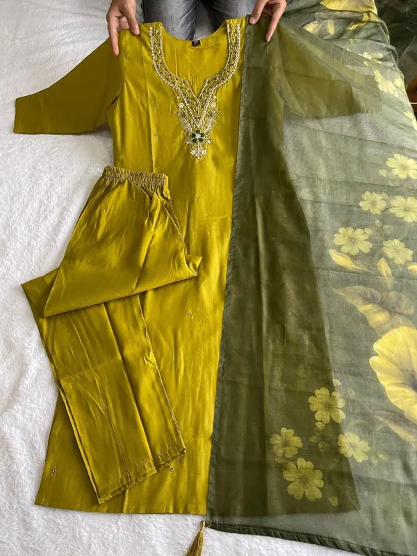 Yellow_Silk_Blend_3/4_Sleeve_V_Neck_Kurti_Palazzo_Set_For_Women