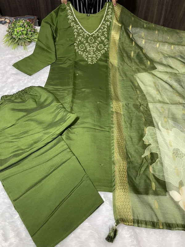 Green_Silk_Blend_3/4_Sleeve_V_Neck_Kurti_Palazzo_Set_For_Women