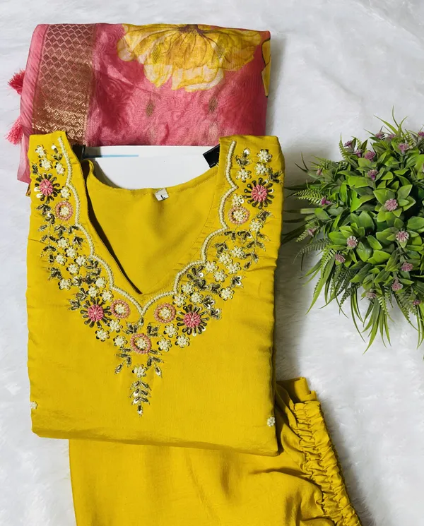 Yellow_Silk_Blend_3/4_Sleeve_V_Neck_Kurti_Palazzo_Set_For_Women