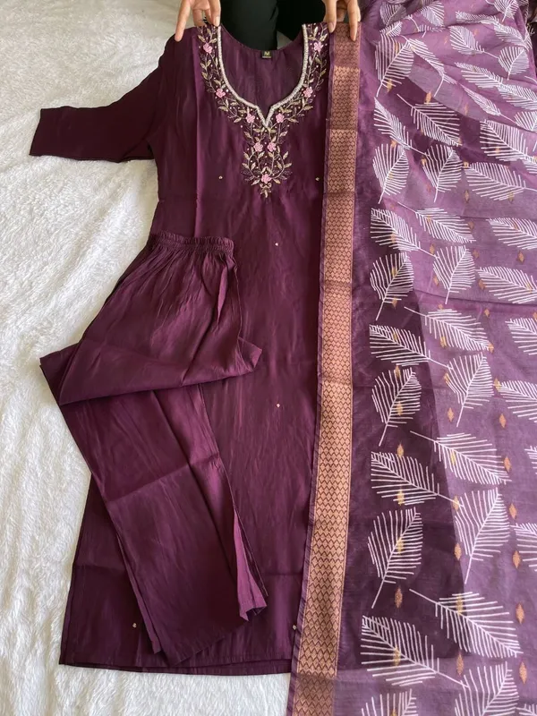 Wine_Silk_Blend_3/4_Sleeve_V_Neck_Kurti_Palazzo_Set_For_Women