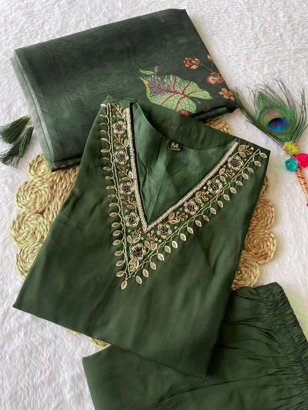 Mehendi_Green_Silk_Blend_3/4_Sleeve_V_Neck_Kurti_Palazzo_Set_For_Women