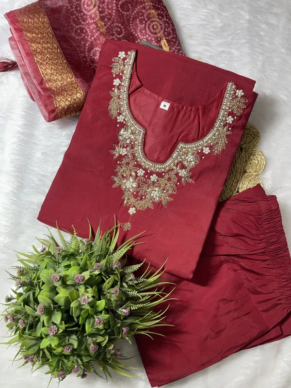 Maroon_Silk_Blend_3/4_Sleeve_V_Neck_Kurti_Palazzo_Set_For_Women