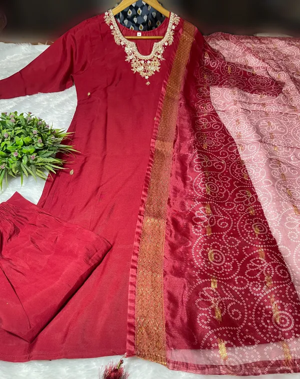Maroon_Silk_Blend_3/4_Sleeve_V_Neck_Kurti_Palazzo_Set_For_Women