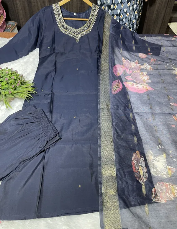 Navy_Blue_Silk_Blend_3/4_Sleeve_V_Neck_Kurti_Palazzo_Set_For_Women