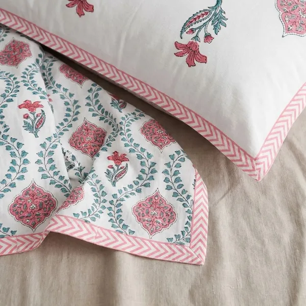 Dark_Pink_Pure_Cotton_144_Tc_King_Size_Bedsheet_For_Home_And_Decor