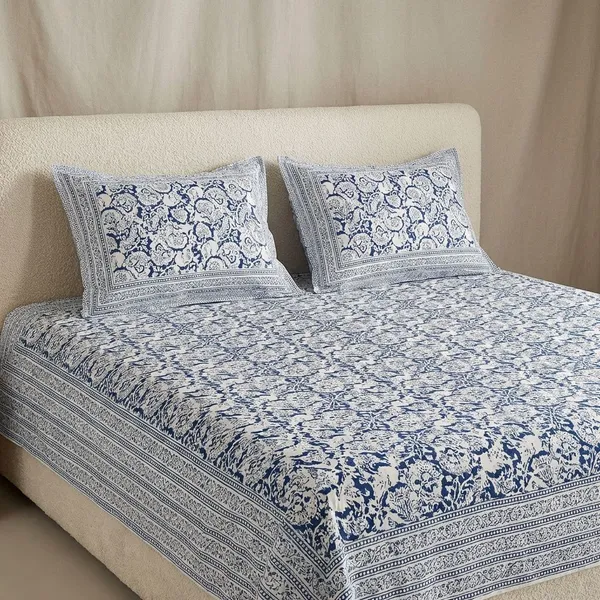 Black_Pure_Cotton_144_Tc_King_Size_Bedsheet_For_Home_And_Decor