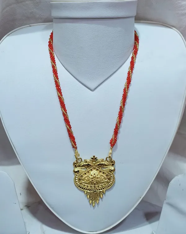 Red_Premium_Classic_Hydro_Beads_Alloy_Mangalsutra_For_Women