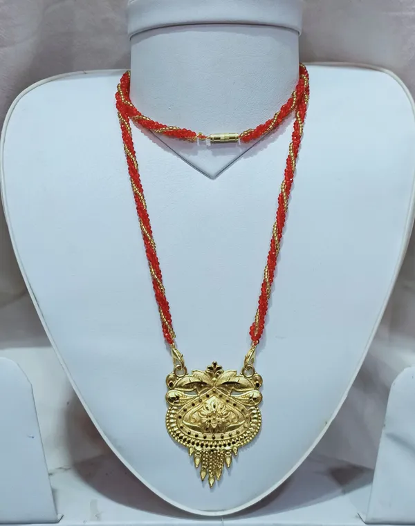 Red_Premium_Classic_Hydro_Beads_Alloy_Mangalsutra_For_Women