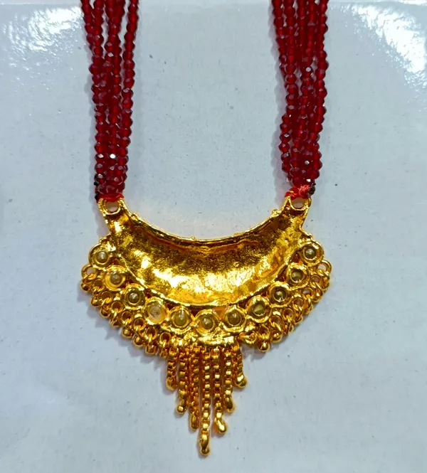 Maroon_Premium_Petite_Hydro_Hasuli_Alloy_Pendent_For_Women