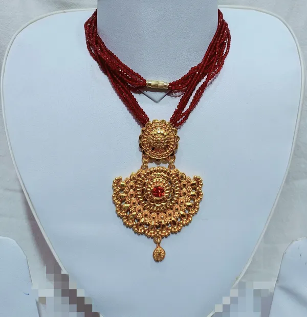 Maroon_Premium_Sparkling_Ad_Stone_Alloy_Necklace_Ad_For_Women