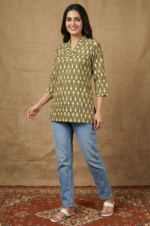 Olive_Green_Printed_Cotton_Short_Top_For_Women
