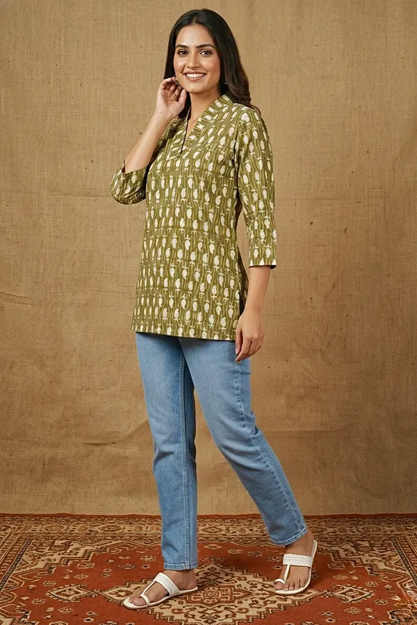 Olive_Green_Printed_Cotton_Short_Top_For_Women