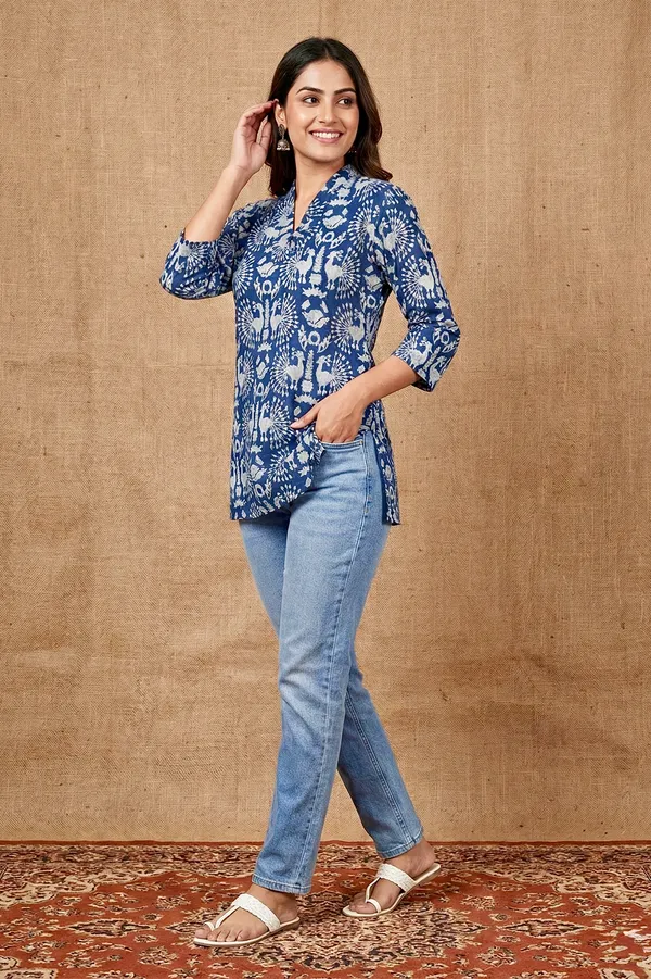 Indigo_Peacock_Printed_Cotton_Short_Top_For_Women