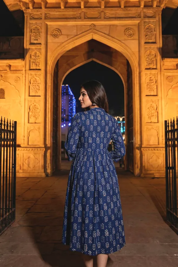 Indigo_Arrow_Printed_Cotton_One_Piece_Dress_For_Women