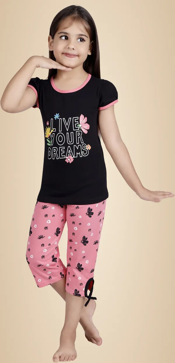 Black_Cotton_Printed_Half_Sleeve_Casual_Top_For_Girls