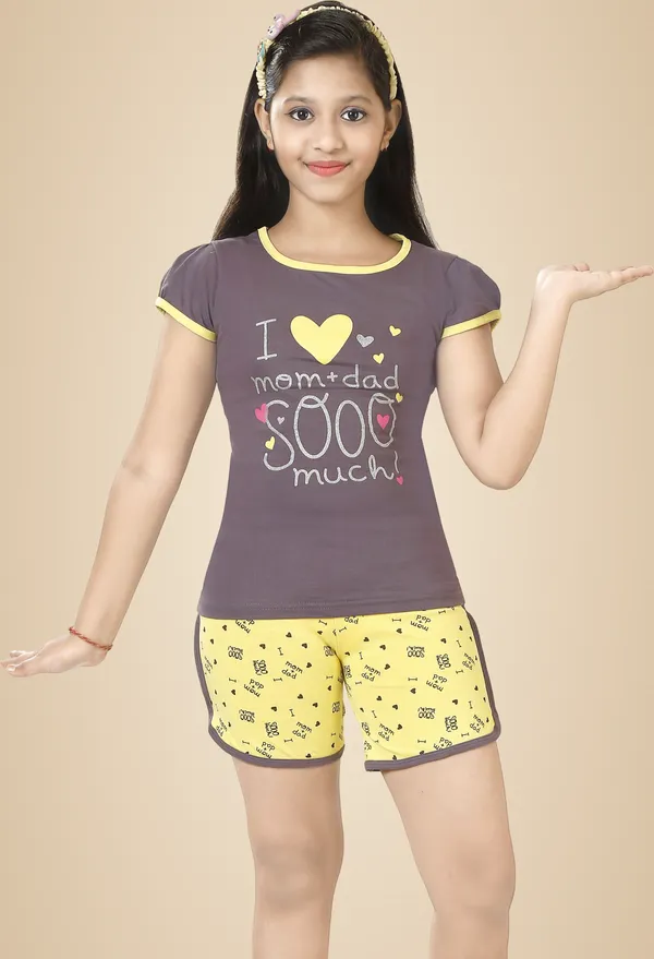 Multicolour_Cotton_Printed_Half_Sleeve__Top_&_Shorts_Set_For_Girls