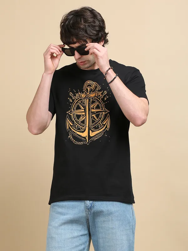 Black_Anchored_Compass__Cotton_Round_Neck_T-Shirt