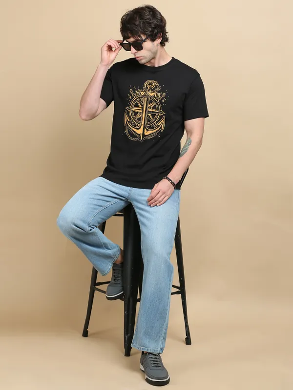 Black_Anchored_Compass__Cotton_Round_Neck_T-Shirt