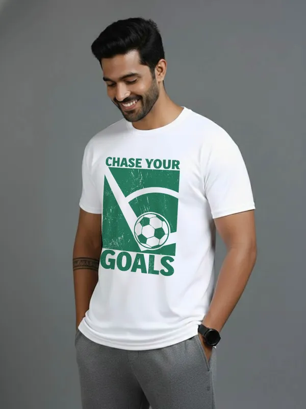 Chase_Your_Goals_Sports_T-Shirt