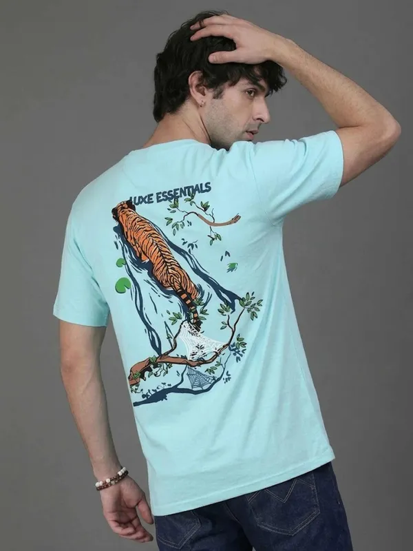 Luxe_Tiger_Trail_Graphic_Regular_T_Shirt