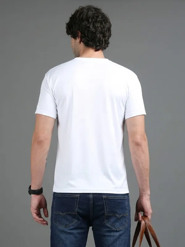 Pacific_Escape_White_Graphic_Tee