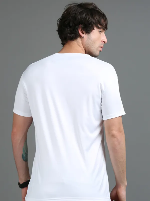 Subtle_Expression_???_Graphic_Tee