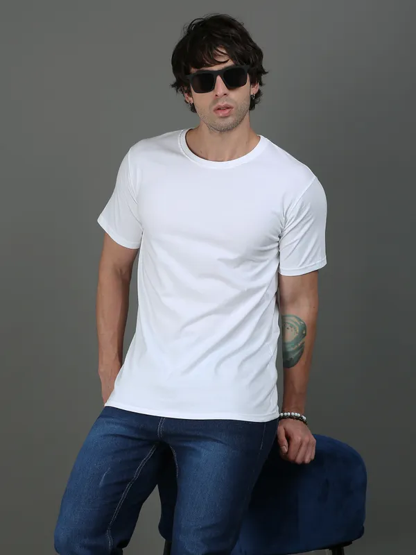 White_Cotton_Regular_Fit_Round_Neck_Tshirt