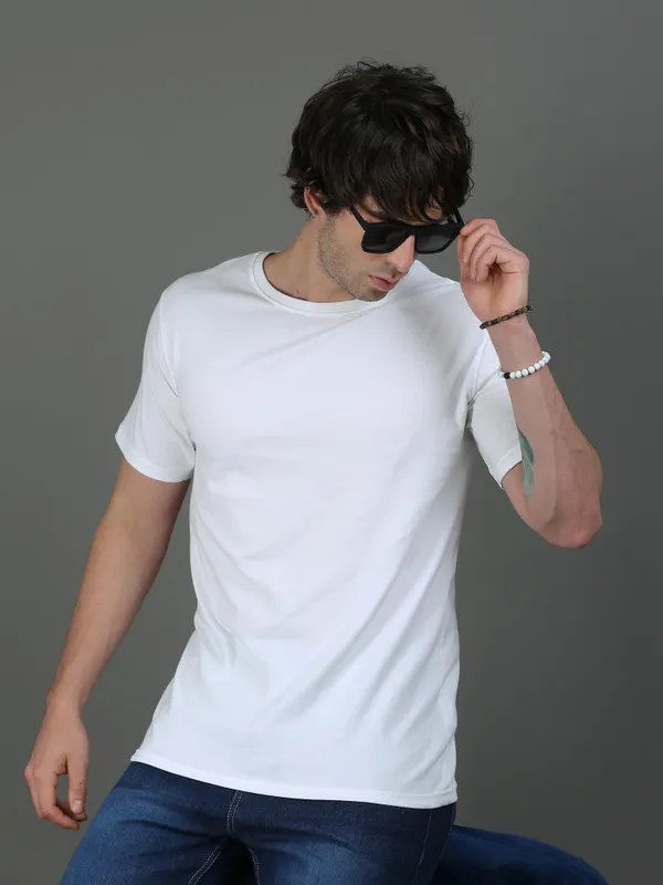 White_Cotton_Regular_Fit_Round_Neck_Tshirt