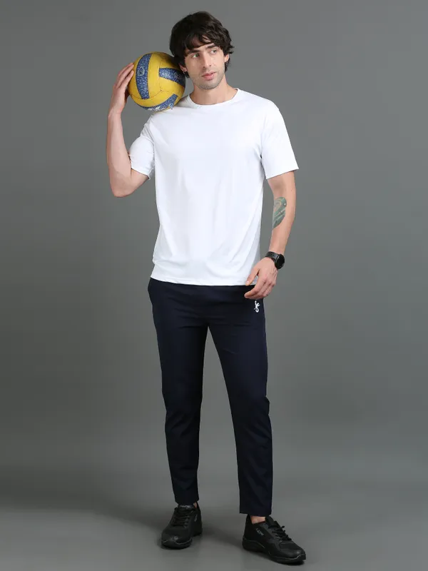 White_Polyester_Round_Neck_Sports_T-Shirt_For_Men
