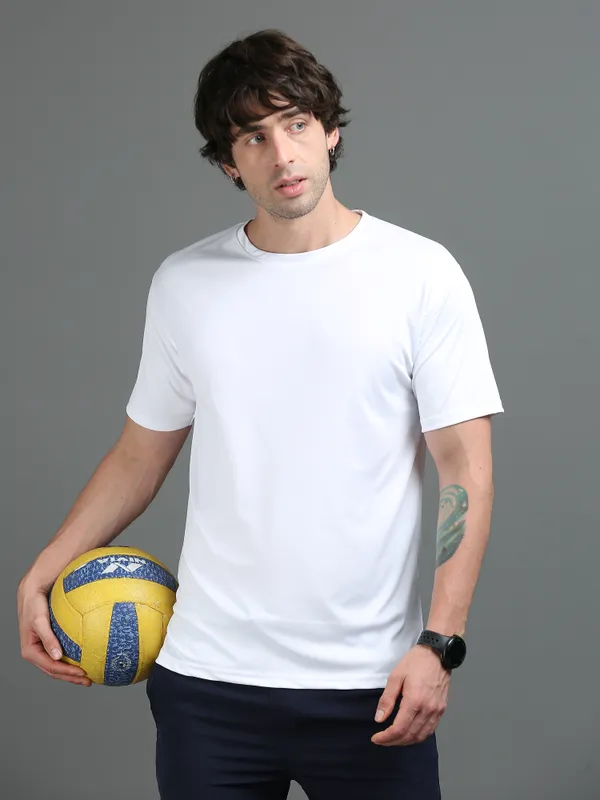 White_Polyester_Round_Neck_Sports_T-Shirt_For_Men