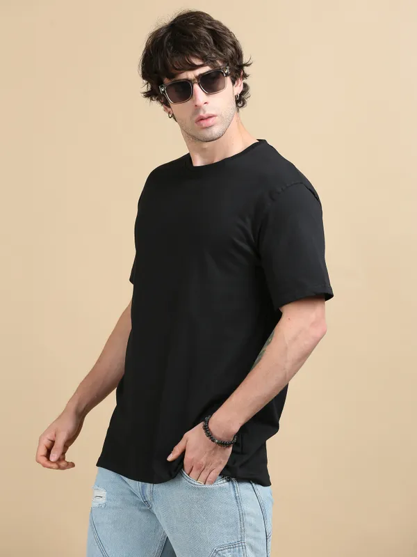 Black_Noir_Essential_Tee_Cotton_|_Regular_Fit_|_Round_Neck