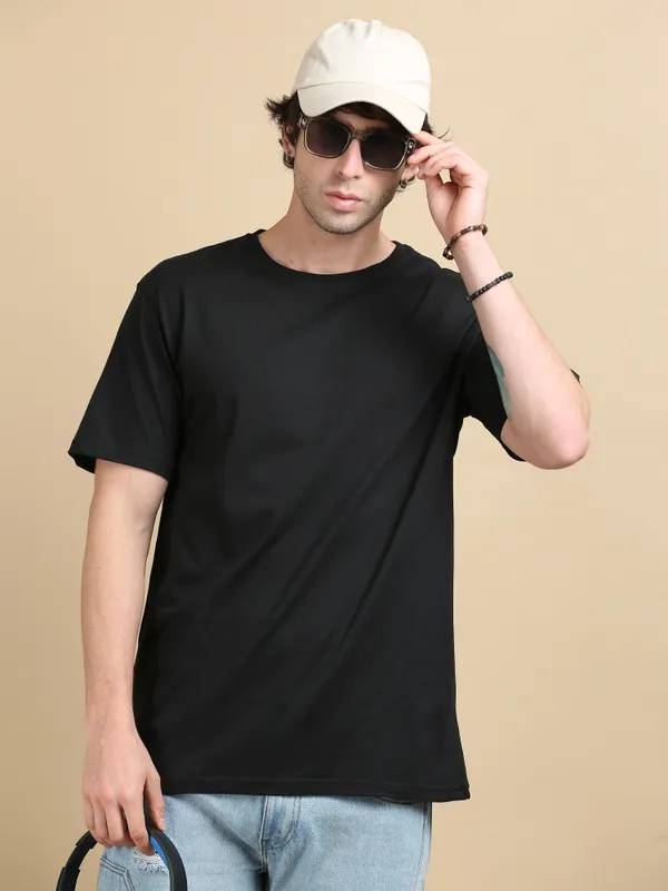 Black_Noir_Essential_Tee_Cotton_|_Regular_Fit_|_Round_Neck