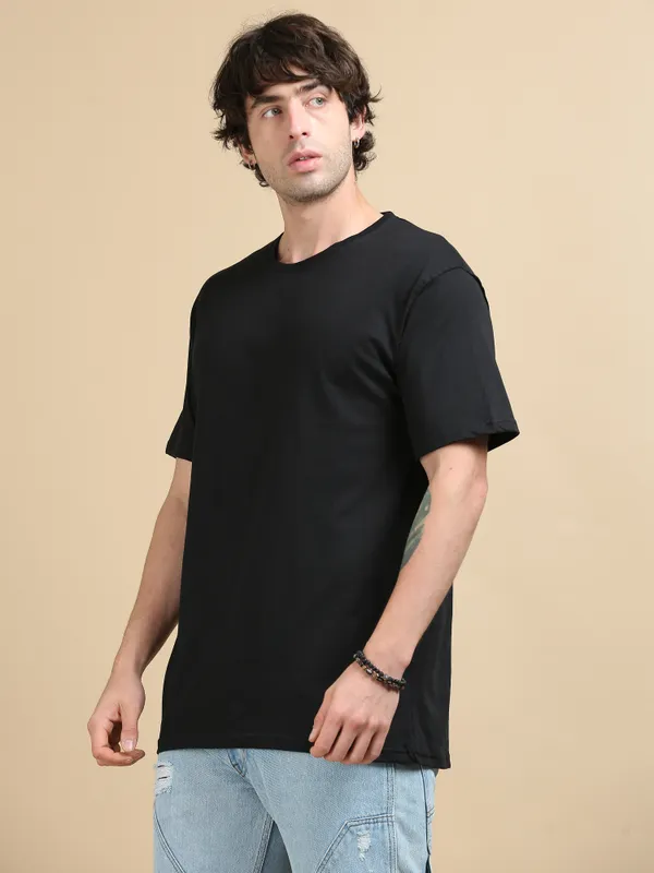 Black_Noir_Essential_Tee_Cotton_|_Regular_Fit_|_Round_Neck