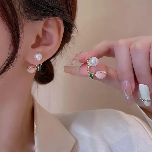 Gold_Alloy_Earring_Set_For_Women