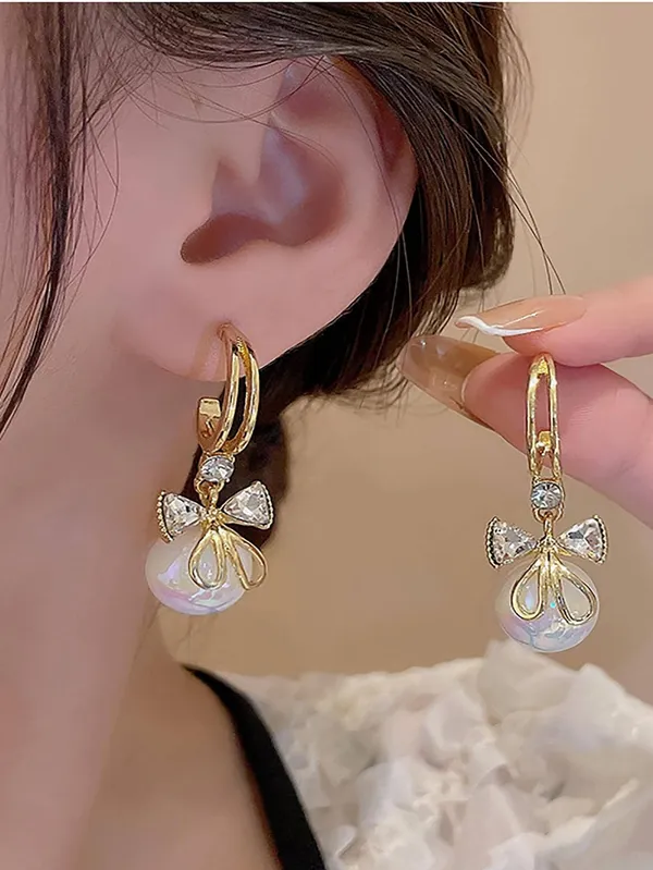 Gold_Alloy_Earring_Set_For_Women