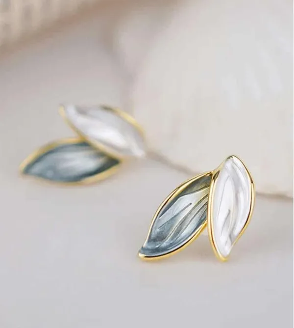 Gold_Alloy_Earring_Set_For_Women