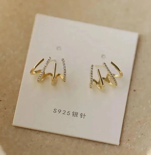 Gold_Alloy_Earring_Set_For_Women