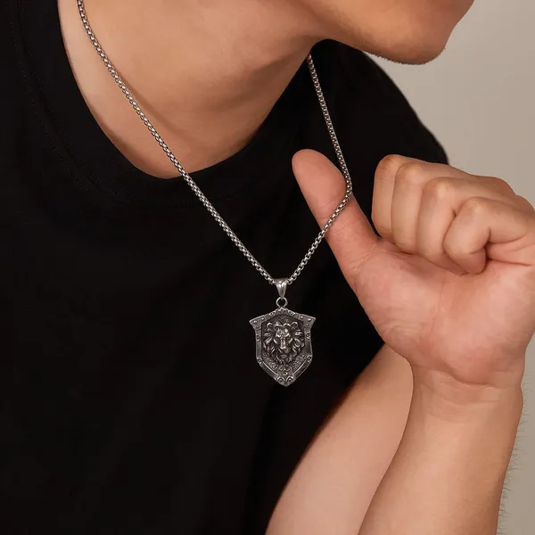 Silver_Alloy_Locket_For__Men
