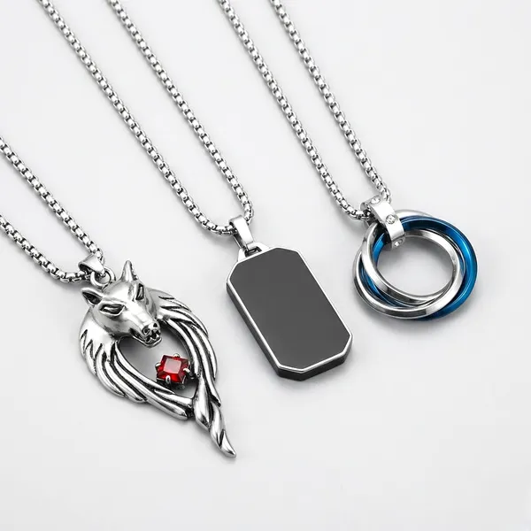 Silver_Chains_Pendant_For_Men