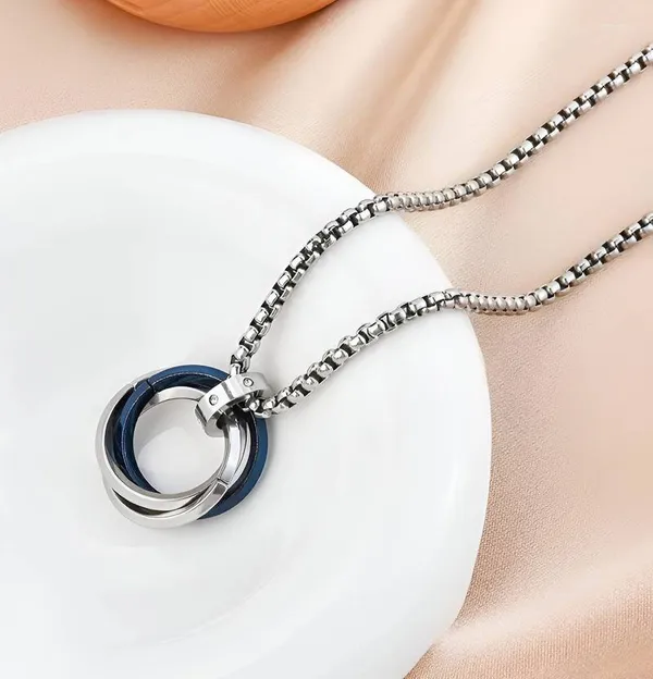 Silver_Chains_Pendant_For_Men