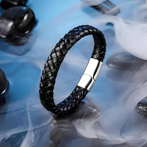 Black_Leather_Bracelet_For_Men