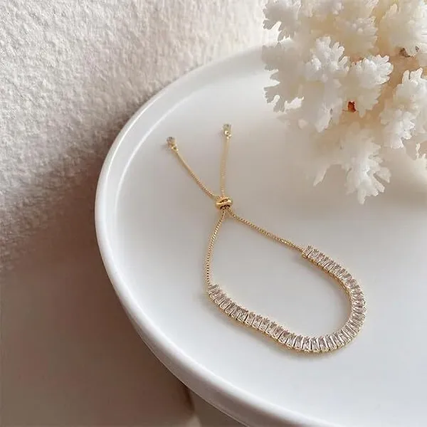 Gold_Alloy_Bracelet_For_Women