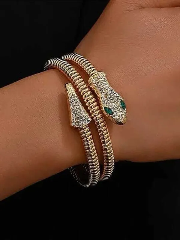 Gold_Metal_Bracelet_For__Women